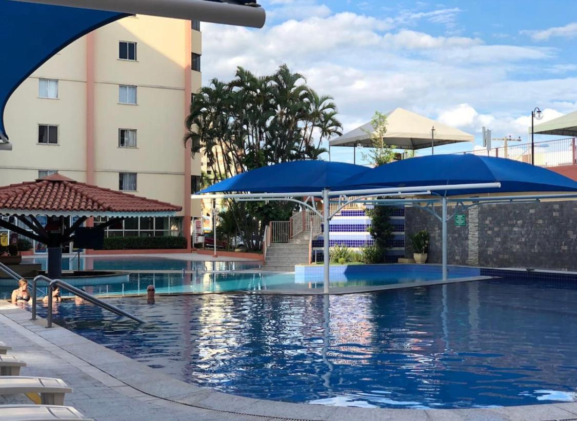 Parque Das Aguas Quentes Caldas Novas Go Exterior photo